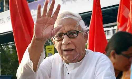 மேற்கு வங்காள முன்னாள் முதல்-மந்திரி புத்ததேவ் பட்டாச்சார்யா ஆஸ்பத்திரியில் அனுமதி