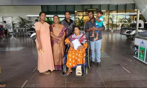 கத்தார் நாட்டில் உணவு கொடுக்காமல் கொடுமைரூ.5 லட்சம் கேட்டு மிரட்டியதால் தற்கொலைக்கு முயன்ற கள்ளக்குறிச்சி பெண்கால் உடைந்த நிலையில் சென்னை திரும்பினார்