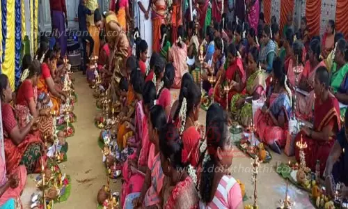 அந்தியூர் பத்ரகாளியம்மன் கோவிலில் திருவிளக்கு பூஜை