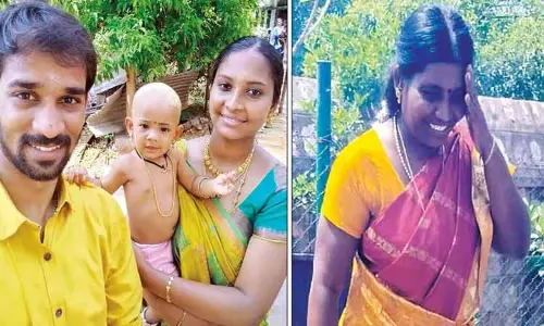 கடலூர் அருகே கார் விபத்தில் சாப்ட்வேர் என்ஜினீயர் தம்பதி பலி கடலூர் அருகே கார் விபத்தில் சாப்ட்வேர் என்ஜினீயர் தம்பதி பலி