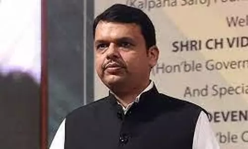 காந்தி குறித்து அவதூறாக பேசிய சம்பாஜி பிடே மீது நடவடிக்கை எடுக்கப்படும் - தேவேந்திர பட்னாவிஸ் பேட்டி