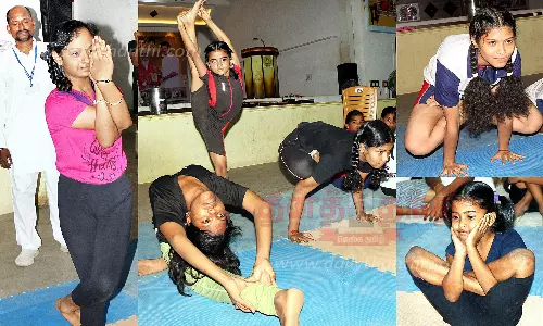 மாவட்ட அளவிலான யோகாசன போட்டி மாவட்ட அளவிலான யோகாசன போட்டி