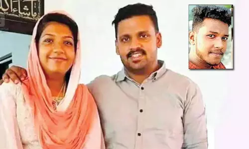 கேரளாவில் செல்பியால் விபரீதம்: ஆற்றில் தவறி விழுந்த புதுமண தம்பதி பலி