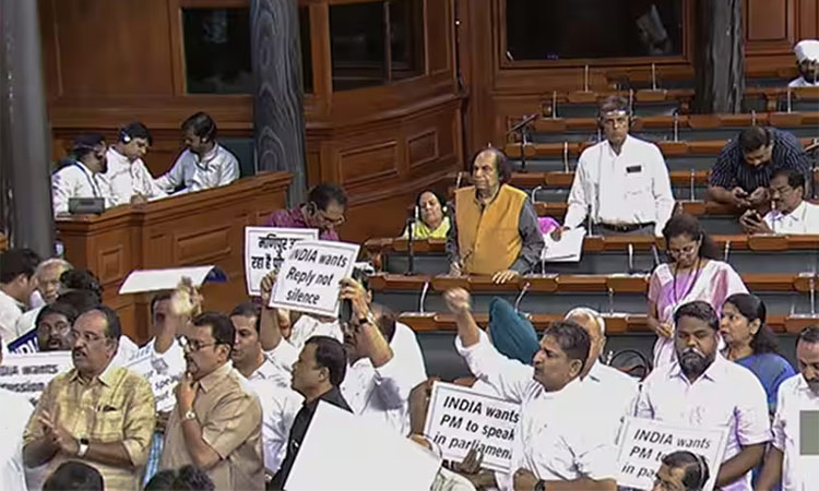 மணிப்பூர் விவகாரம்: எதிர்க்கட்சிகள் கடும் அமளி - நாடாளுமன்ற இரு அவைகளும் ஒத்திவைப்பு