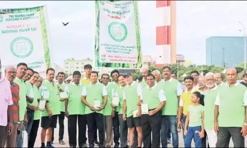 சென்னையில் தேசிய காகித தின விழிப்புணர்வு பேரணி