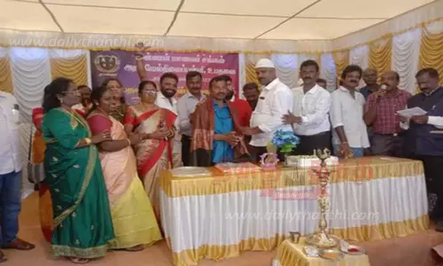 முன்னாள் மாணவர்கள் சந்திப்பு நிகழ்ச்சி முன்னாள் மாணவர்கள் சந்திப்பு நிகழ்ச்சி