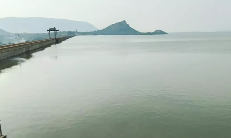 மேட்டூர் அணைக்கு நீர்வரத்து 879 கன அடியாக சரிவு