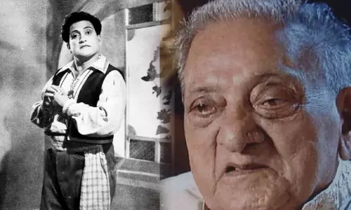 தெருக்கோடிக்கு வந்த சூப்பர் ஸ்டார்