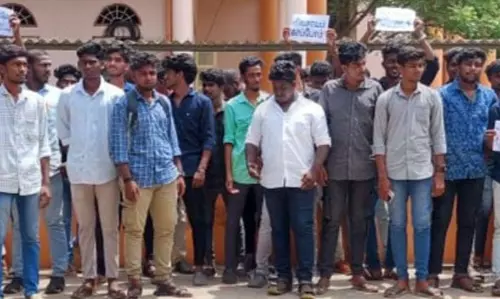 அண்ணாமலை பல்கலைக்கழக மாணவர்கள் வகுப்புகளை புறக்கணித்து போராட்டம் நடத்த முயற்சி