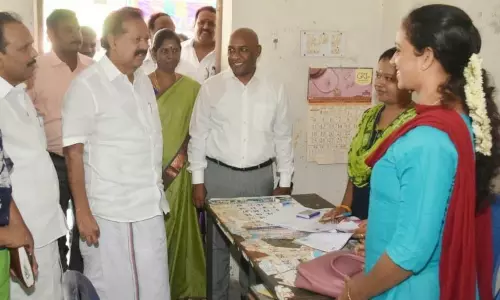 கலைஞர் மகளிர் உரிமைத்தொகை விண்ணப்பம் பெறும் முகாம்