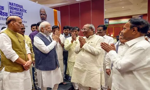 தேசிய ஜனநாயக கூட்டணி எம்பிக்கள் குழுவுடன் பிரதமர் மோடி நாளை ஆலோசனை தேசிய ஜனநாயக கூட்டணி எம்பிக்கள் குழுவுடன் பிரதமர் மோடி நாளை ஆலோசனை