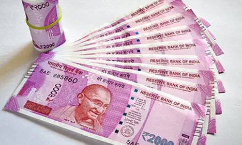 ரூ.3.14 லட்சம் கோடி மதிப்புள்ள 88 சதவீத 2,000 ரூபாய் நோட்டுகள் வங்கிகளுக்கு திரும்பிவிட்டன - ரிசர்வ் வங்கி தகவல் ரூ.3.14 லட்சம் கோடி மதிப்புள்ள 88 சதவீத 2,000 ரூபாய் நோட்டுகள் வங்கிகளுக்கு திரும்பிவிட்டன - ரிசர்வ் வங்கி தகவல்