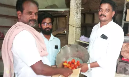 ரேஷன் கடைகள் மூலம் கிலோ ரூ.60-க்கு தக்காளி விற்பனை