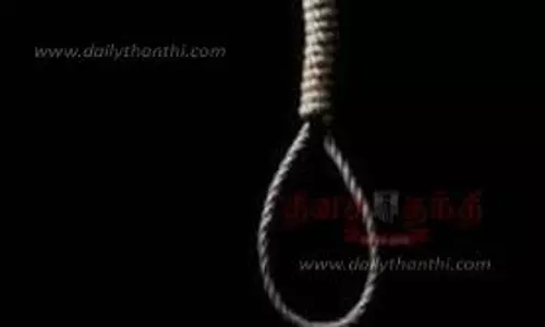 தாய் இறந்த விரக்தியில் கர்ப்பிணி தூக்குப்போட்டு தற்கொலை