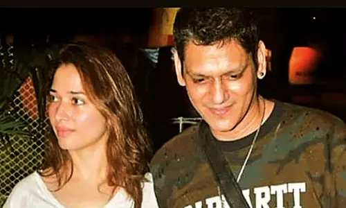 காதலருடன் சுற்றும் தமன்னா