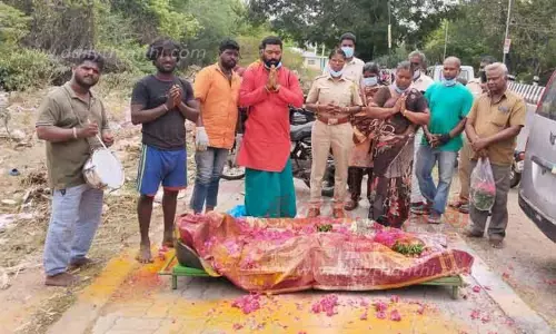 அயர்லாந்து பெண்ணின் உடல் கிரிவலப்பாதை மயானத்தில் தகனம்