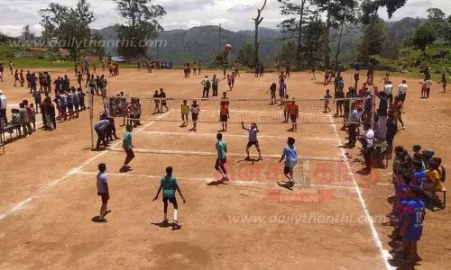 கீழ் கோத்தகிரி அரசு பள்ளி அணி வெற்றி