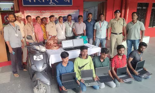 ரெயில்வே டெப்போவில் திருடிய 5 பேர் கைது