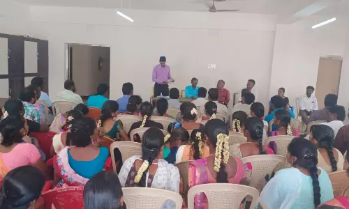 கலைஞர் மகளிர் உரிமைத்தொகை விண்ணப்பம் வழங்கும் பணி