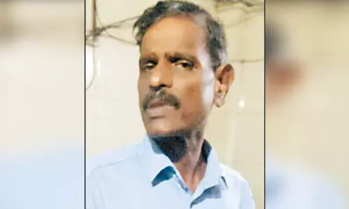 கொரட்டூர் அரசு பள்ளியில் 5-ம் வகுப்பு மாணவிகளுக்கு பாலியல் தொல்லை - போக்சோ சட்டத்தில் ஆசிரியர் கைது