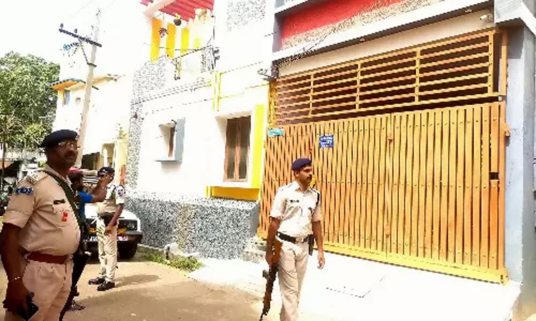 கோவையில் டாஸ்மாக் மேற்பார்வையாளர் வீட்டில் அமலாக்கத்துறை சோதனை