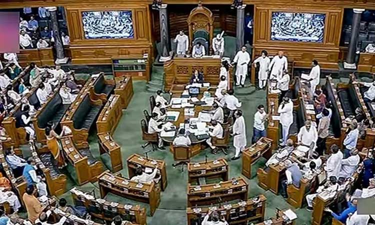 மணிப்பூர் விவகாரம்:  எதிர்க்கட்சிகள் கடும் அமளி- மக்களவை ஒத்திவைப்பு