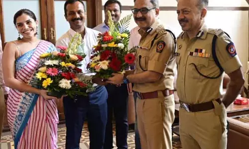 சார்ஜா சிறையில் அடைக்கப்பட்ட இந்தி நடிகை மும்பை திரும்பினார்- போதைப்பொருள் வழக்கில் சிக்க வைக்கப்பட்டவர் சார்ஜா சிறையில் அடைக்கப்பட்ட இந்தி நடிகை மும்பை திரும்பினார்- போதைப்பொருள் வழக்கில் சிக்க வைக்கப்பட்டவர்