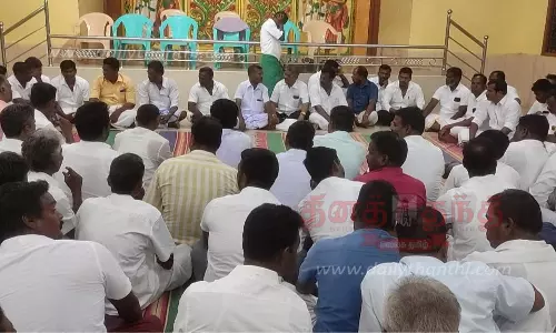 6 மாவட்ட மீனவர்கள் ஆர்ப்பாட்டம்