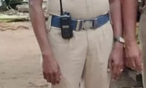 மோட்டார் சைக்கிள் மோதி போலீஸ் ஏட்டு பலி