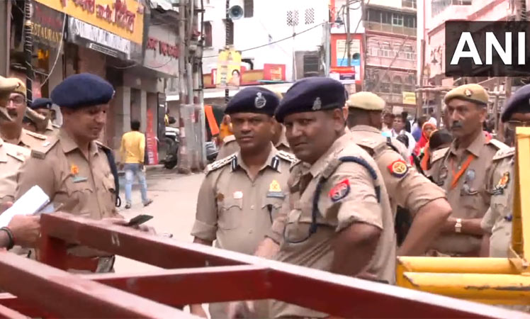 பலத்த பாதுகாப்புக்கு மத்தியில் ஞானவாபி மசூதியில் தொல்லியல் துறையினர் ஆய்வு