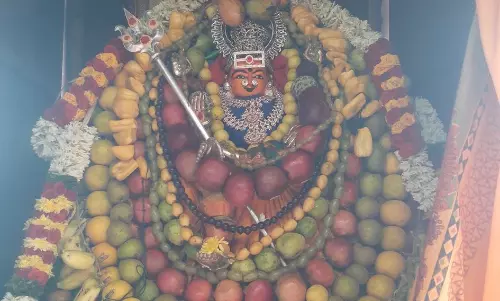 அம்மன் கோவில்களில் சிறப்பு பூஜை