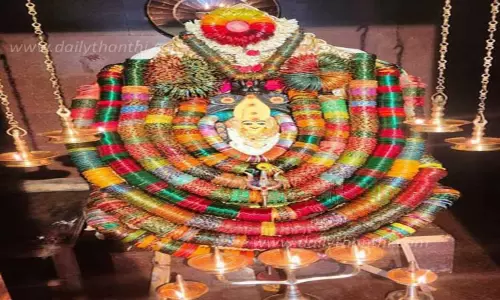 அம்மன் கோவில்களில் சிறப்பு பூஜை