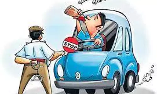 மும்பை- நாக்பூர் விரைவு சாலையில் விபத்துகளை தடுக்க வாகன ஓட்டிகளிடம் மது பரிசோதனை