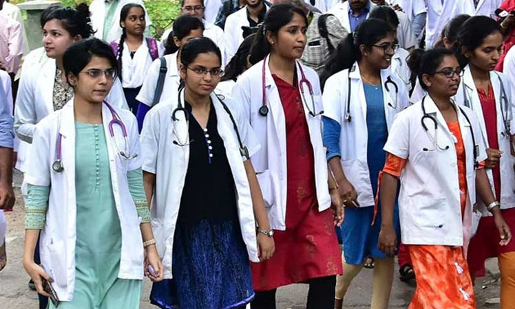 7.5% ஒதுக்கீட்டில் சேருவோரிடம் கட்டணம் வசூலிக்கக் கூடாது