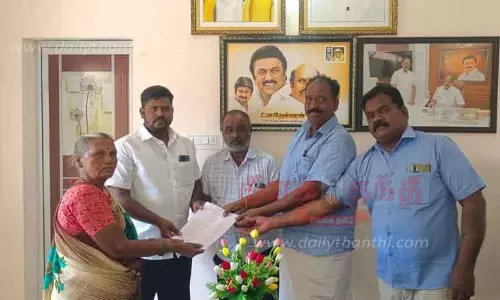 வீடு கட்டுவதற்கு பயனாளிகளுக்கு ஆணை