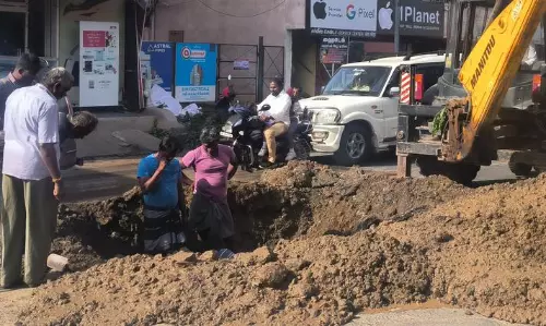 குடிநீர் குழாய் உடைப்பு சீரமைப்பு