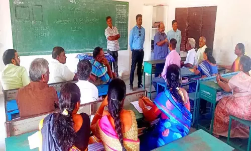 பள்ளி ஆசிரியர்களுக்கு பயிற்சி