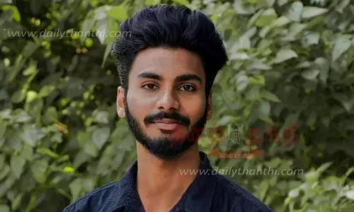 ஆற்றில் மூழ்கி கல்லூரி மாணவர் பலி