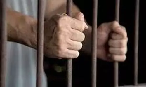 மோட்டார்சைக்கிள்களைதிருடிய 2 பேர் கைது