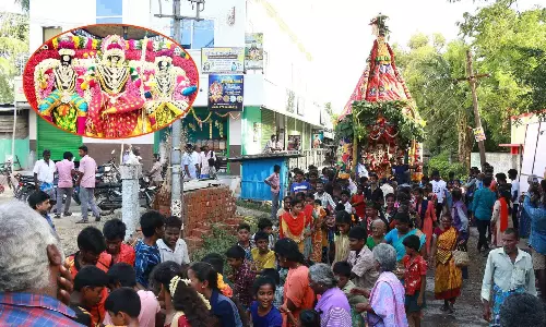 காணைமுத்துமாரியம்மன் கோவில் தேரோட்டம் காணைமுத்துமாரியம்மன் கோவில் தேரோட்டம்
