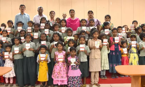 தர்மபுரி மாவட்டத்தில், செல்வமகள் சேமிப்பு திட்டம் மூலம்106 பெண் குழந்தைகளுக்கு விருப்புரிமை நிதிகலெக்டர் வழங்கினார்