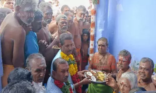 சொரிமுத்து அய்யனார் கோவிலில் ஆடி அமாவாசை திருவிழா கால்நாட்டு நிகழ்ச்சி சொரிமுத்து அய்யனார் கோவிலில் ஆடி அமாவாசை திருவிழா கால்நாட்டு நிகழ்ச்சி