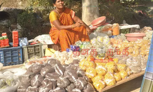 ஈரோட்டில் மளிகை பொருட்கள் விலை உயர்வு; இல்லத்தரசிகள் கலக்கம்