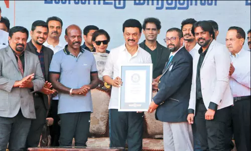 மாரத்தான் போட்டியில் வசூலான ரூ.3½ கோடியில் புற்றுநோயாளிகளுக்கு கட்டிடம்: முதல்-அமைச்சர் பேச்சு மாரத்தான் போட்டியில் வசூலான ரூ.3½ கோடியில் புற்றுநோயாளிகளுக்கு கட்டிடம்: முதல்-அமைச்சர் பேச்சு