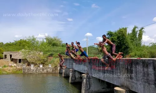 நாகையில், அனல்போல் தகிக்கும் வெயில் நாகையில், அனல்போல் தகிக்கும் வெயில்