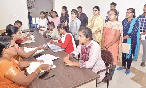 திருப்பூர் அரசு மருத்துவக்கல்லூரியில் மாணவர் சேர்க்கை கலந்தாய்வு