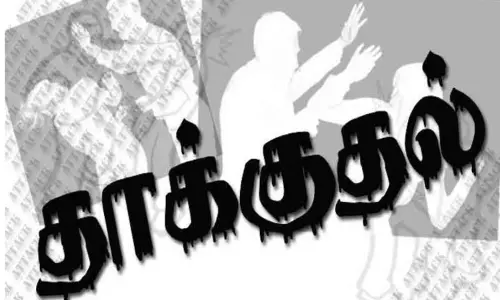 மீனவர் மீது தாக்குதல் மீனவர் மீது தாக்குதல்
