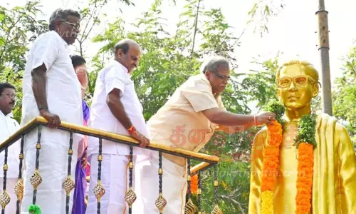 கவிஞர் வாணிதாசன் சிலைக்கு மரியாதை கவிஞர் வாணிதாசன் சிலைக்கு மரியாதை