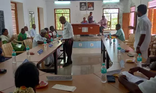 தோகைமலை ஊராட்சி ஒன்றியக்குழு கூட்டம்