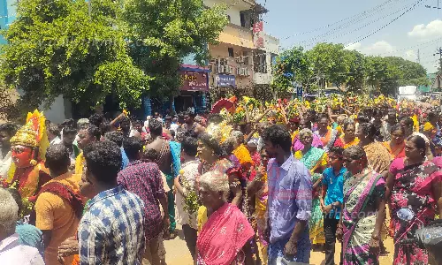 மாரியம்மன் கோவிலில் பால்குட திருவிழா